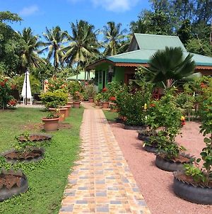 Benjamine'S Holidays Hotel Isola di Isola di La Digue Exterior photo