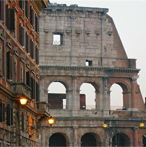 Colosseum Street Appartamento Roma Room photo