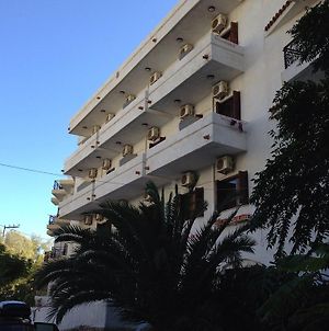 Oinoi Hotel Ágios Kírykos Exterior photo