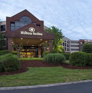 Hilton Suites Brentwood Exterior photo