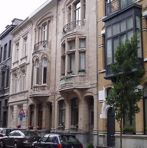 Apartments Suites In Anversa Exterior photo