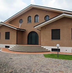 Villa Smeraldo Roma Infernetto Exterior photo