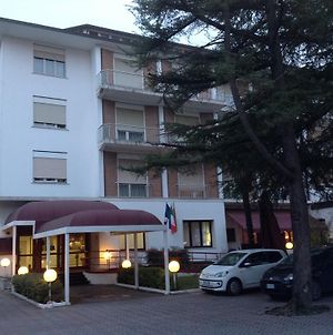 Hotel La Meridiana Mogliano Veneto Exterior photo