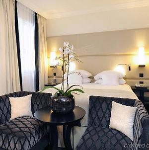 Tiffany Hotel Ginevra Room photo
