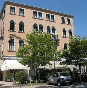 Hotel Cristallo Venezia Lido Exterior photo