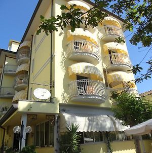 Hotel San Siro Marina di Pietrasanta Exterior photo