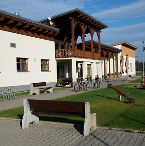 Sportovní areál Horní Počaply Hotel Exterior photo
