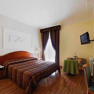 Hotel Benessere Villa Fiorita Colfiorito Room photo
