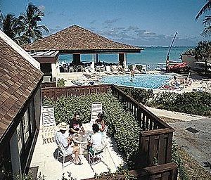 Westwind Club Hotel Nassau Exterior photo