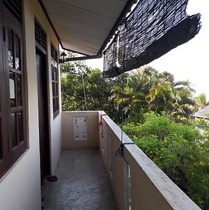 Holiday Home Moon Light Rest Galle Exterior photo