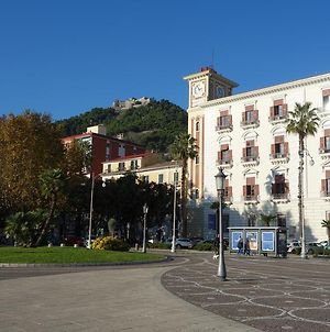B&B Centrale Salerno Exterior photo