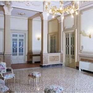 Residence Hotel La Vetreria Catania Interior photo