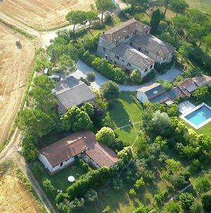 Chic Farmhouse In Asciano Italy With Swimming Pool Villa Exterior photo