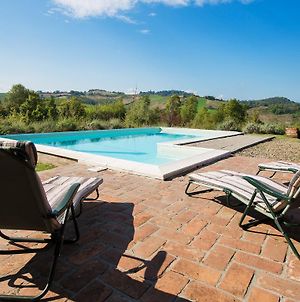 Spacious Villa in Tabiano Castello with Swimming Pool Tabiano Terme Exterior photo