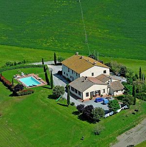 Authentic Farmhouse In The Val D Orcia With Pool And Stunning Views Appartamento Contignano Exterior photo