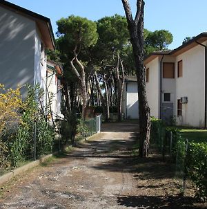 Villaggio Solveig Family Apartments Lido di Jesolo Exterior photo