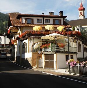 Gasthof Moarwirt Hotel Colle Isarco Exterior photo