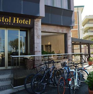 Bristol Hotel Pesaro Exterior photo