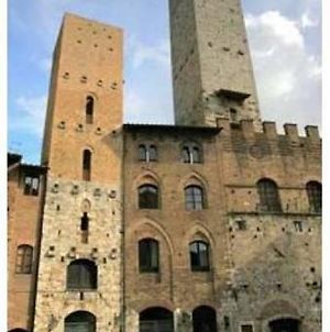 La Torre Useppi Appartamento San Gimignano Exterior photo