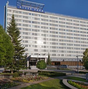 River Park Hotel Novosibirsk Exterior photo