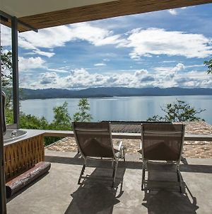 Thawsi Lake Hill Villa Si Sawat Exterior photo