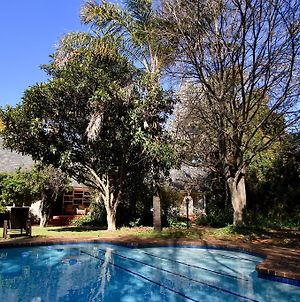 Melrose Place Guest Lodge Johannesburg Exterior photo