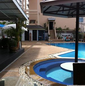 Marina Inn Pattaya Exterior photo