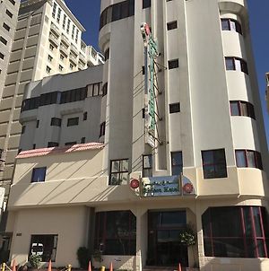 Riviera Hotel Al Manamah Exterior photo