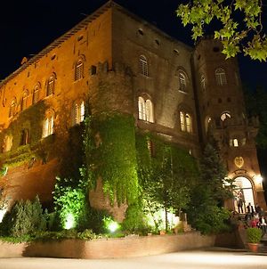 Relais Del Castello Di Oviglio Hotel Exterior photo