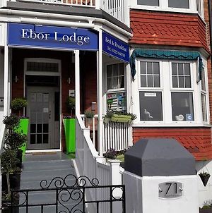 Ebor Lodge AEGON International Exterior photo