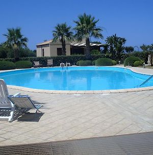 Casa Vacanze Libeccio - Villetta con giardino e piscina condominiale Custonaci Exterior photo