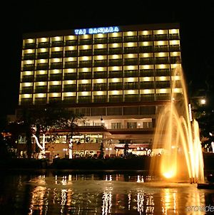 Taj Banjara Hotel Hyderabad Exterior photo
