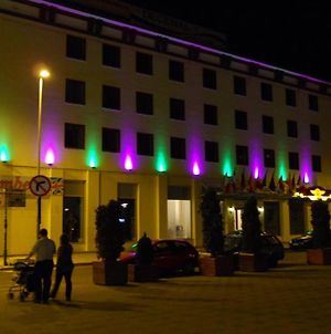 Hotel Bistrita Bacău Exterior photo