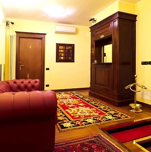 Quality Comfort Rooms Pescara Exterior photo