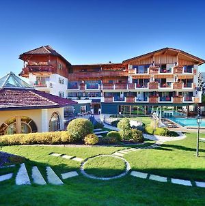 Mirabell Dolomites Hotel Luxury Ayurveda & Spa Valdaora Exterior photo