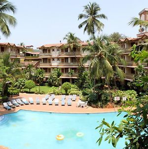 Lillywoods Highland Beach Resort- Candolim Goa Exterior photo