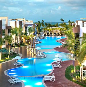 Bluebay Grand Punta Cana Hotel Exterior photo