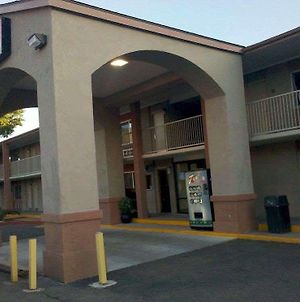 Amberly Inn & Suites Albuquerque Exterior photo
