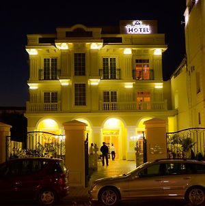 Hotel Vila Imperial Elbasan Exterior photo