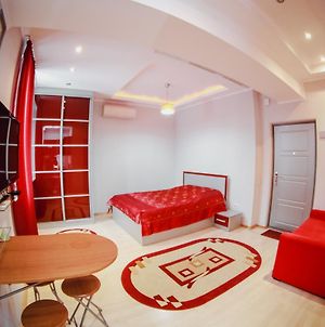 Lovely Studio Flat In The Center Of The City Chişinău Exterior photo