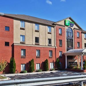 Holiday Inn Express & Suites Atlanta-Emory University Area Decatur Exterior photo