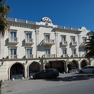 Al Boschetto Hotel Castel Volturno Exterior photo