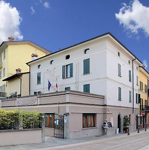 Hotel La Fenice Chiari Exterior photo