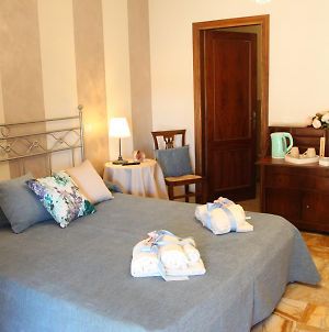 Casa Mac & Rose . Bed and Breakfast San Quirico dʼOrcia Exterior photo