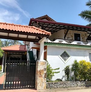 Villa Risenra Tangalle Exterior photo