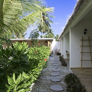 Coco Villa Thoddoo Exterior photo