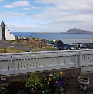 Beautiful House In Torshavn With A Great View Villa Hoyvík Exterior photo
