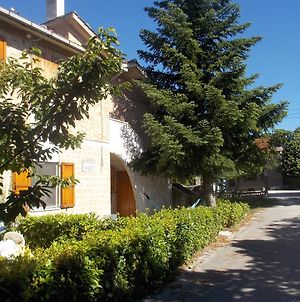villino in montagna Villa Montemonaco Exterior photo