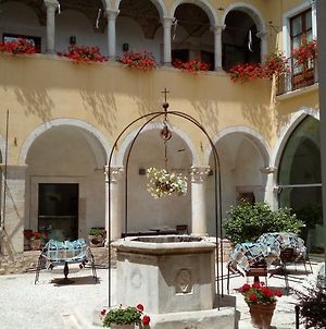 Grancia dei Celestini Bed and Breakfast Sulmona Exterior photo
