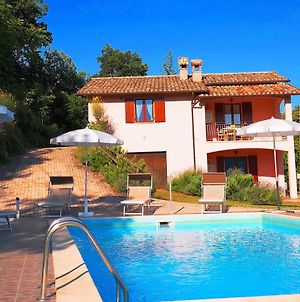 Holiday House With Pool Near The Sea And Mountains Beautiful Views Villa Acqualagna Exterior photo
